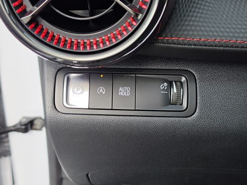 New 2026 Chevrolet Equinox RS w/ Convenience Package III FWD image 35