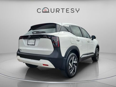 Certified 2025 Nissan Kicks SV image 6