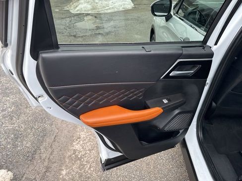 Used 2024 Mitsubishi Outlander SEL image 45