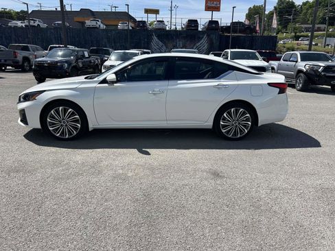 Used 2023 Nissan Altima 2.5 SL AWD/4WD image 6
