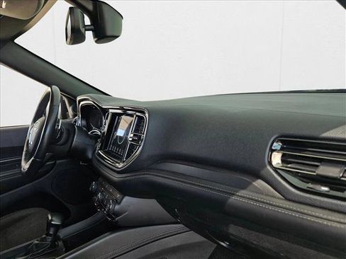 Used 2022 Dodge Durango GT image 22