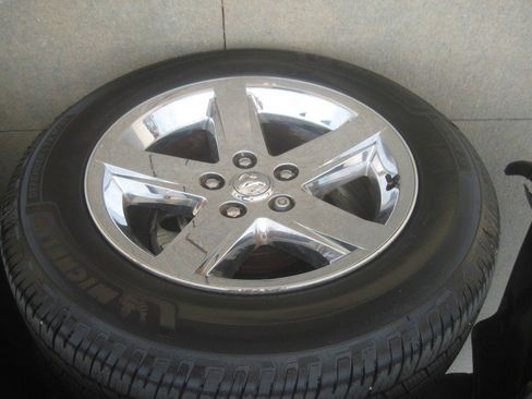 Used 2014 RAM 1500 Express image 11