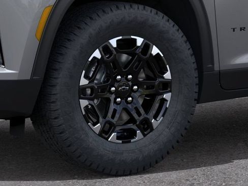 New 2027 Chevrolet Traverse Z71 w/ Driver Confidence Package AWD/4WD image 9