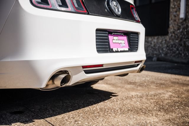 Used 2013 Ford Mustang Premium RWD image 26