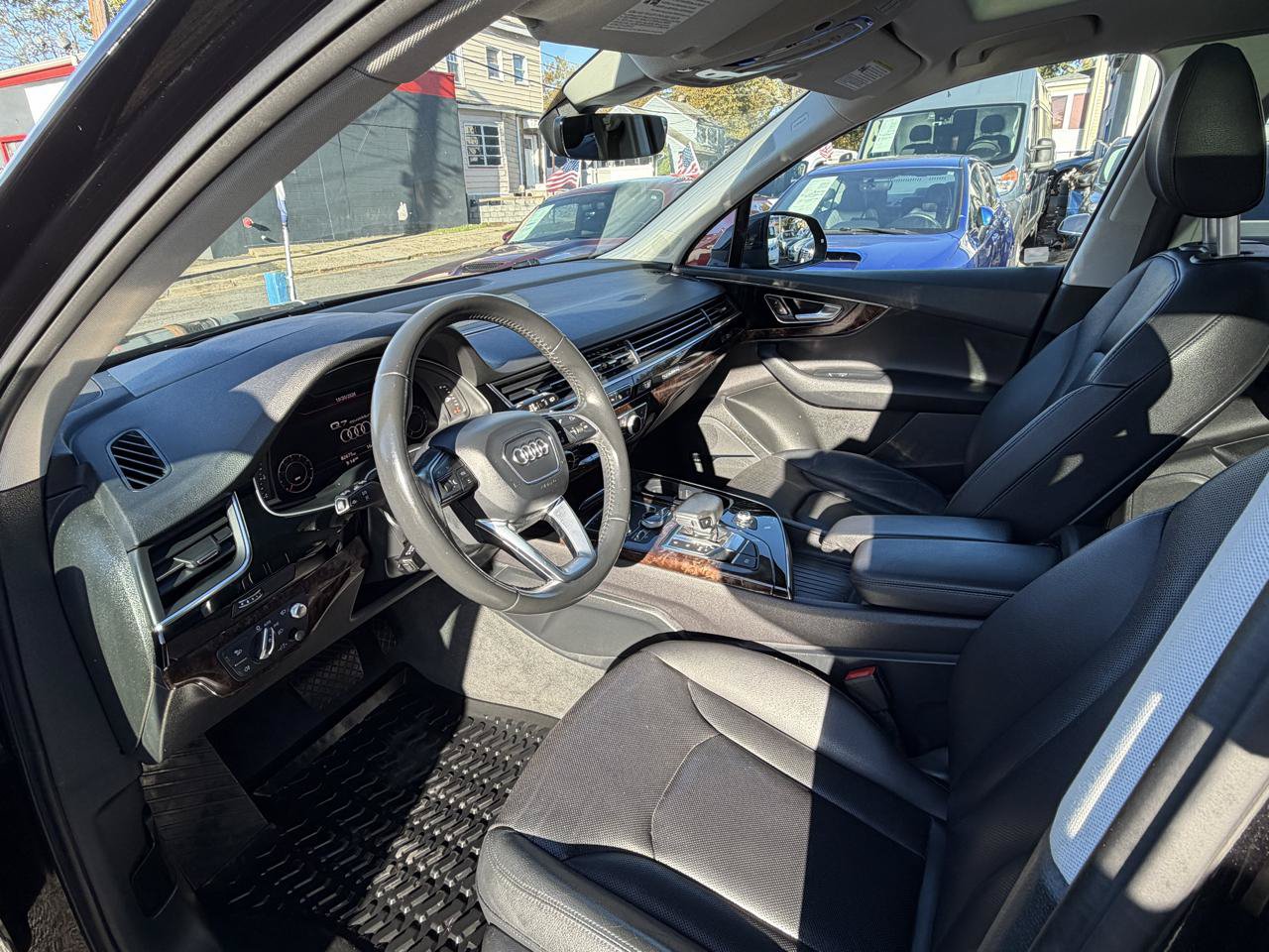 Used 2018 Audi Q7 3.0T Prestige w/ Prestige Package AWD/4WD image 19