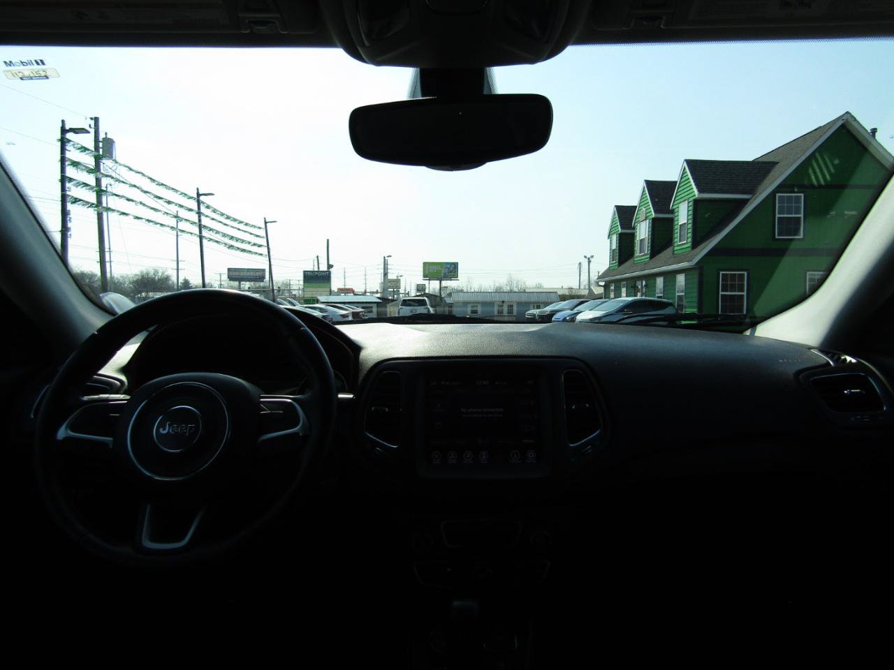 Used 2020 Jeep Compass Trailhawk AWD/4WD image 9