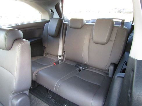 Used 2024 Honda Odyssey Touring image 17