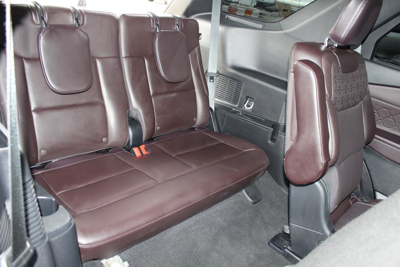 Used 2025 Ford Explorer Platinum w/ LUX Leather Package AWD/4WD image 74