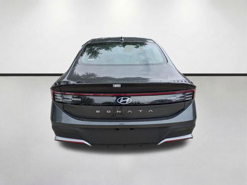 New 2026 Hyundai Sonata SE FWD image 5