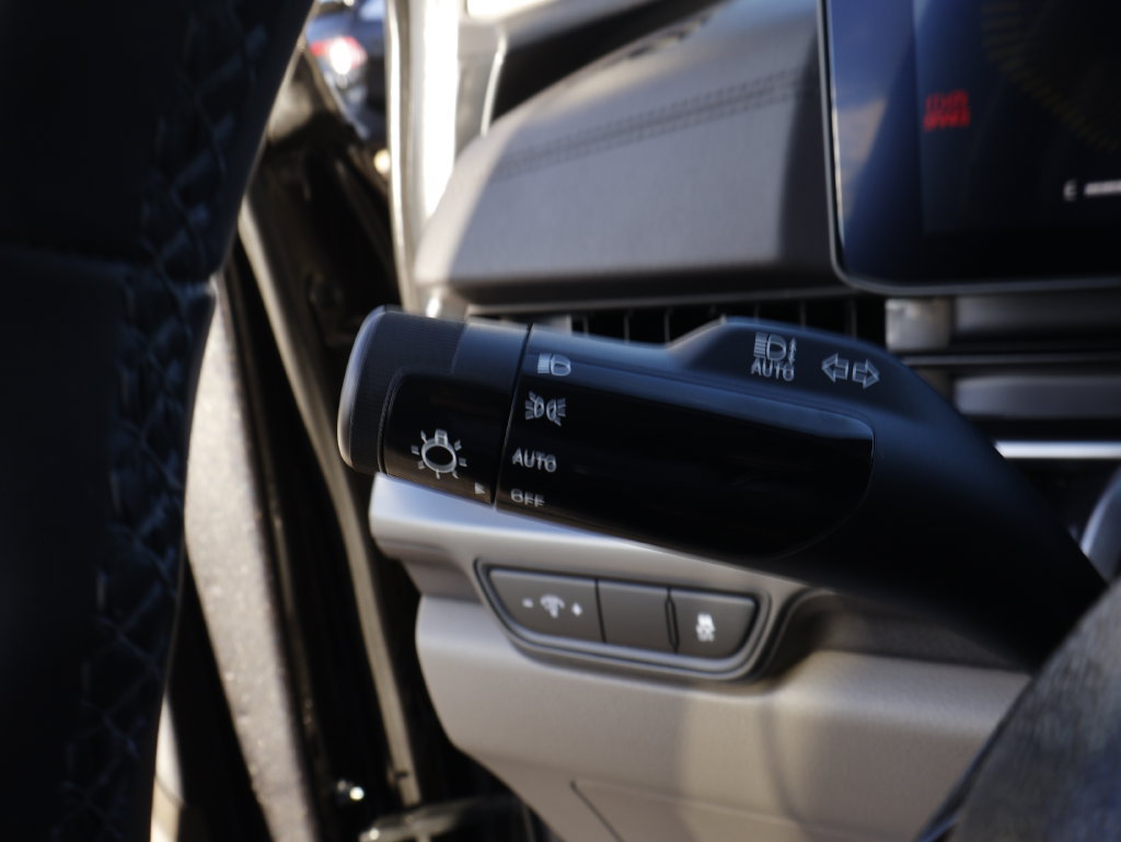 Certified 2026 Kia Carnival FWD image 37