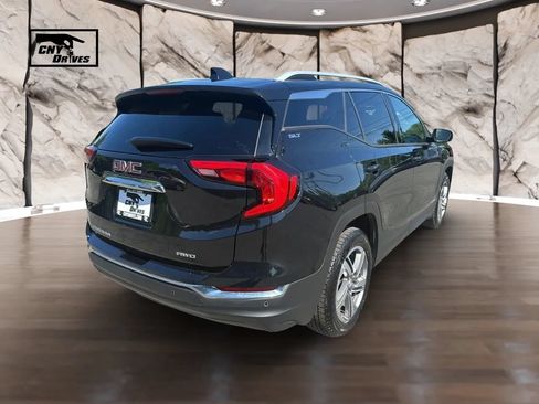 Used 2018 GMC Terrain SLT w/ Preferred Package AWD/4WD image 4