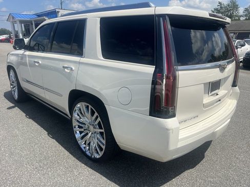 Used 2015 Cadillac Escalade Platinum AWD/4WD image 8