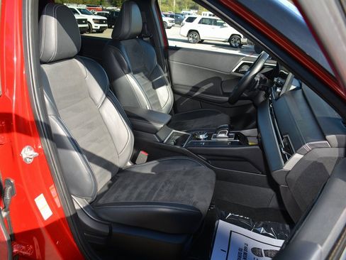 Used 2023 Mitsubishi Outlander SE image 20