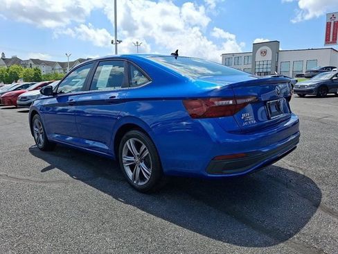 Certified 2023 Volkswagen Jetta SE FWD image 4