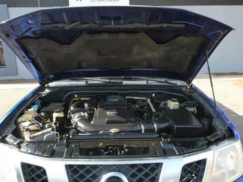 Used 2014 Nissan Frontier Desert Runner image 30