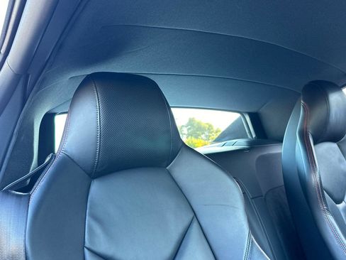 Used 2021 Audi R8 V10 w/ Premium Package image 16