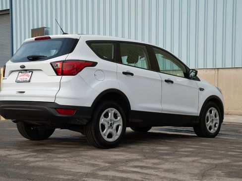 Used 2019 Ford Escape S image 13