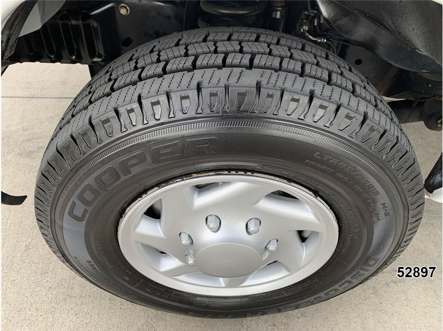 Used 2014 Ford E-350 and Econoline 350 Super Duty RWD image 24