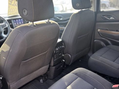 Used 2021 GMC Acadia SLE w/ Driver Convenience Package image 16