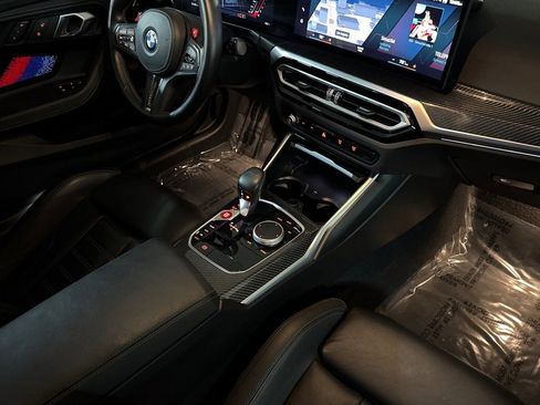 Used 2024 BMW M2 w/ Lighting Package image 32