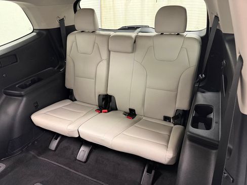 Used 2020 Kia Telluride EX w/ Towing Package AWD/4WD image 16