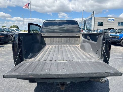 Used 2012 GMC Sierra 2500 Denali w/ Suspension Package, Off-Road AWD/4WD image 24