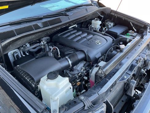 Used 2018 Toyota Sequoia Platinum image 71