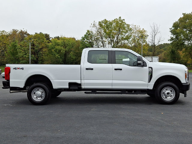 Used 2024 Ford F350 XL AWD/4WD image 10