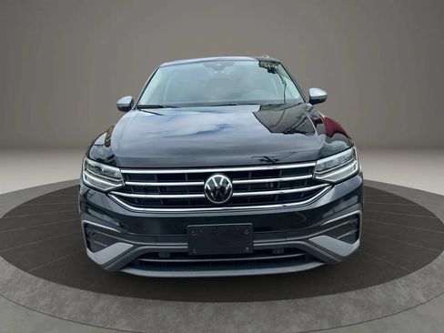 Used 2024 Volkswagen Tiguan Wolfsburg Edition AWD/4WD image 2