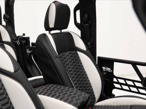 Used 2025 Jeep Gladiator Sport image 27