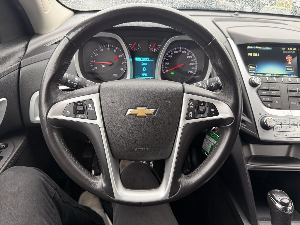 Used 2017 Chevrolet Equinox Premier FWD image 23