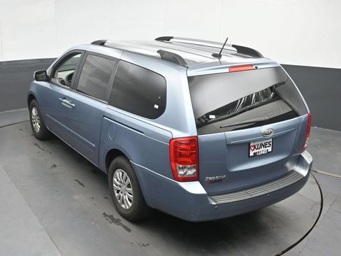 Used 2012 Kia Sedona LX FWD image 31