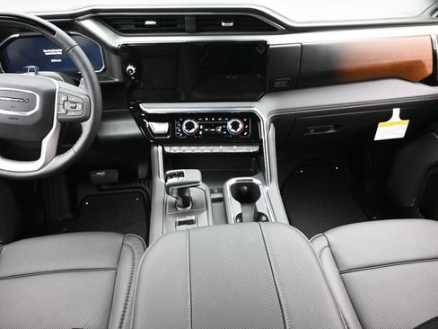 New 2026 GMC Sierra 1500 Denali AWD/4WD image 15