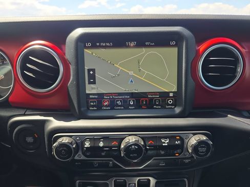 Used 2023 Jeep Gladiator Rubicon w/ LED Lighting Group AWD/4WD image 21