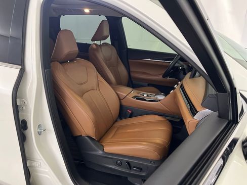 Used 2022 INFINITI QX60 Sensory image 23