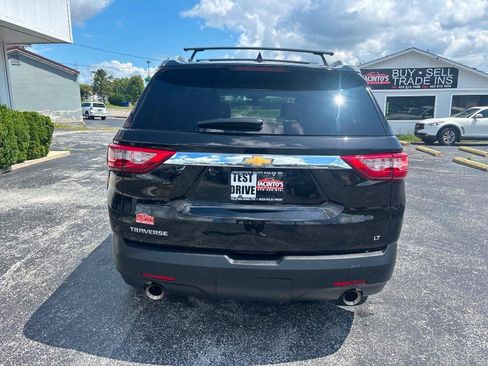 Used 2018 Chevrolet Traverse LT FWD image 8