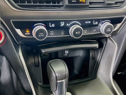 Used 2018 Honda Accord LX image 15
