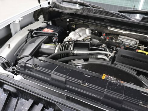 Used 2022 Chevrolet Silverado 3500 High Country w/ Safety Package II AWD/4WD image 25