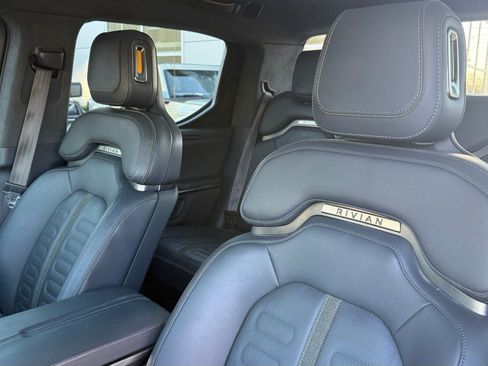 Used 2022 Rivian R1T Adventure image 22