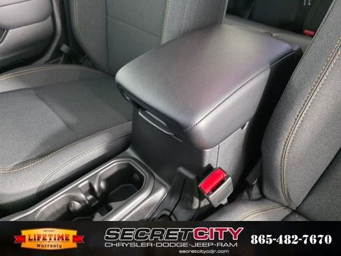 New 2026 Jeep Wrangler Unlimited Sport image 27