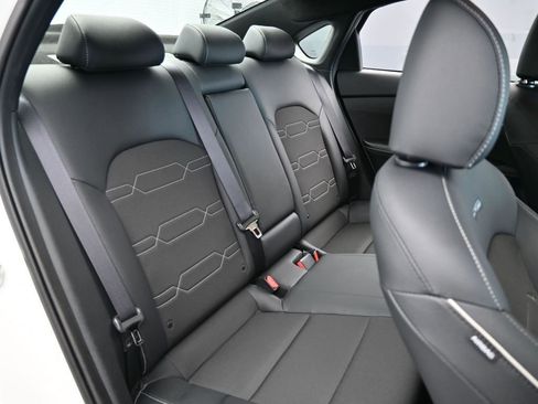 Used 2024 Kia Forte GT-Line image 42