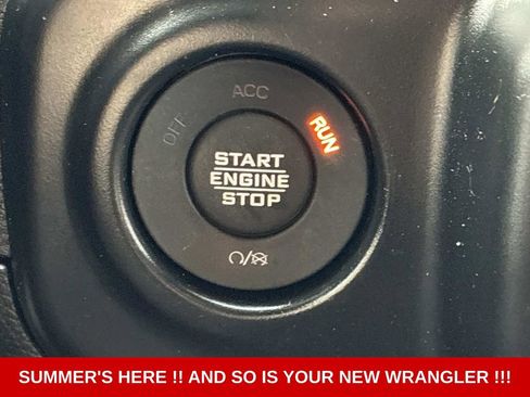 Used 2022 Jeep Wrangler Sport AWD/4WD image 27