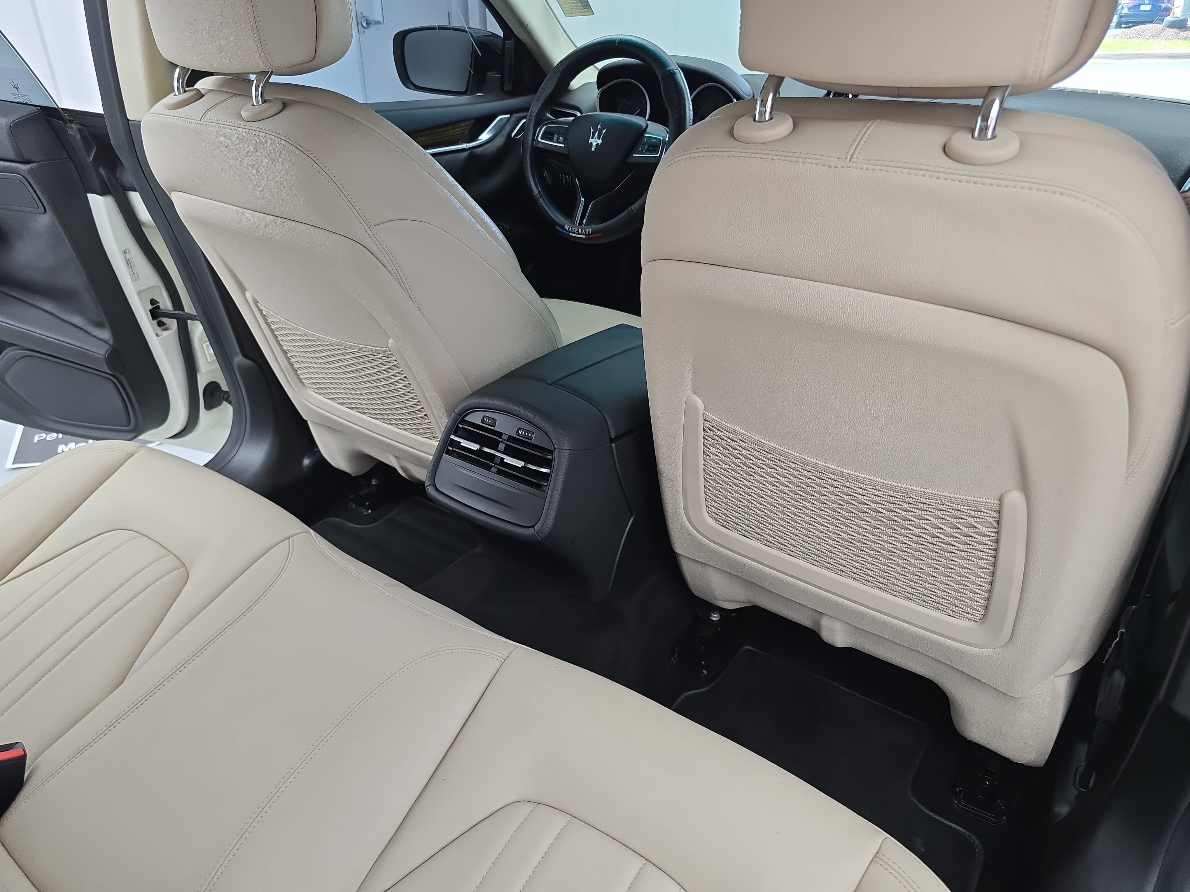Used 2014 Maserati Ghibli RWD image 11