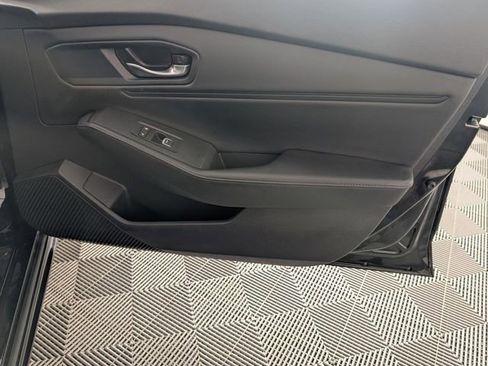 Used 2024 Honda Accord Sport image 32