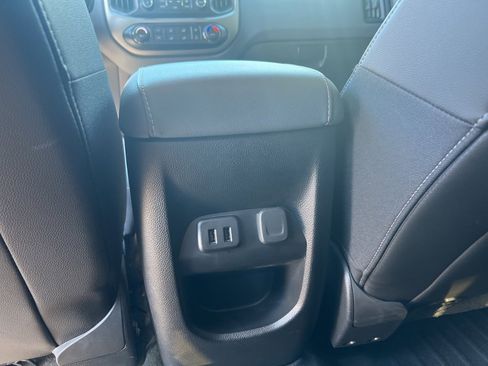 Used 2018 Chevrolet Colorado Z71 image 13