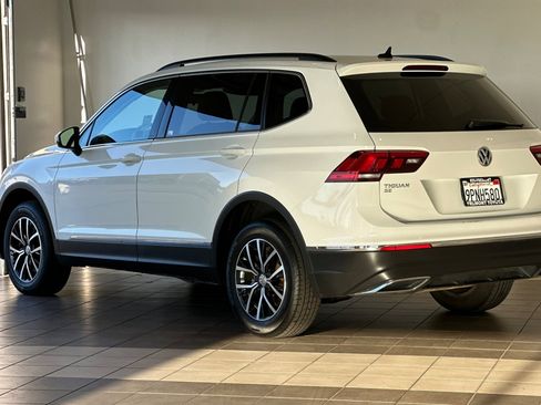 Used 2021 Volkswagen Tiguan SE image 6