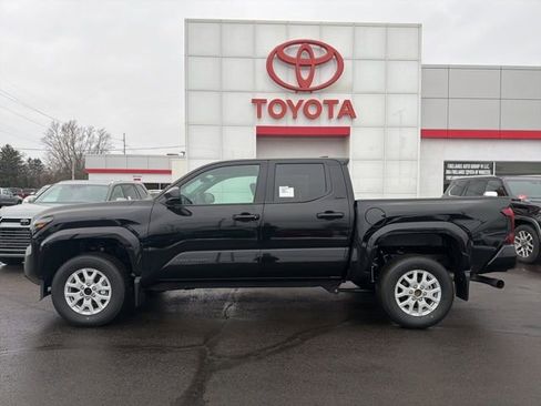 New 2026 Toyota Tacoma SR5 AWD/4WD image 12