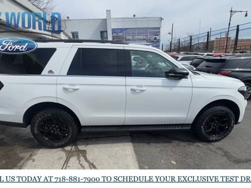Used 2024 Ford Expedition Timberline image 4
