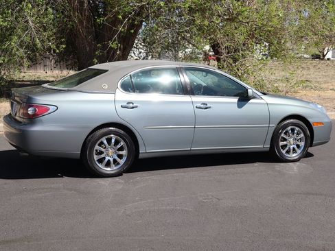 Used 2004 Lexus ES 330 image 4