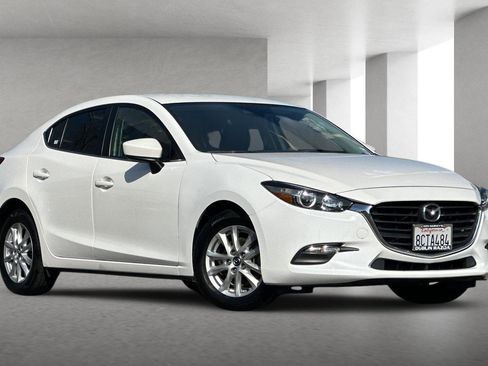 Used 2018 MAZDA MAZDA3 Sport w/ Preferred Equipment Package image 2